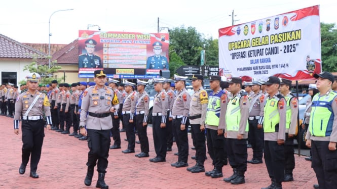 Apel pasukan Operasi Ketupat Candi 2025 di Mapolres Jepara