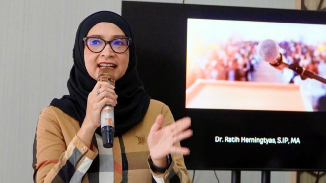 Dr Ratih Herningtyas