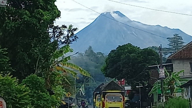 Gunung Merapi masih tertutup untuk pendakian