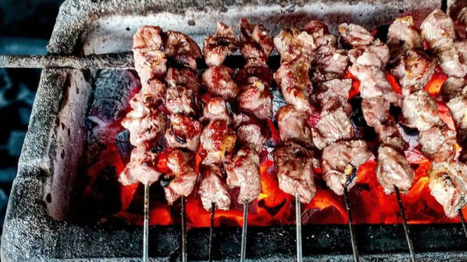 Nikmatnya sate klatak khas Jogja