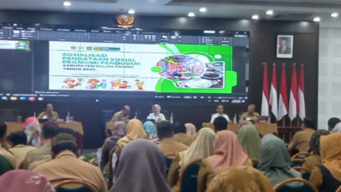 Sosialisasi pendataan sosial berbasis aplikasi