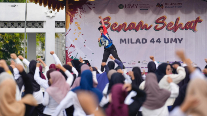 Peringati Milad ke-44 dengan Senam Sehat