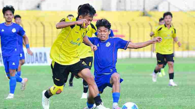 Bermain Persika Karanganyar Tahan Imbang Persic Cilegon