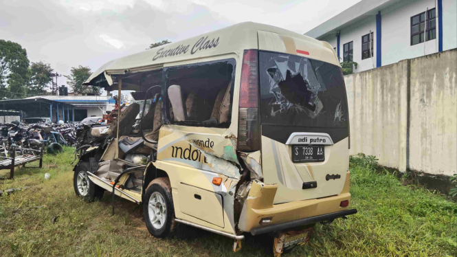 Penampakan bus laka maut