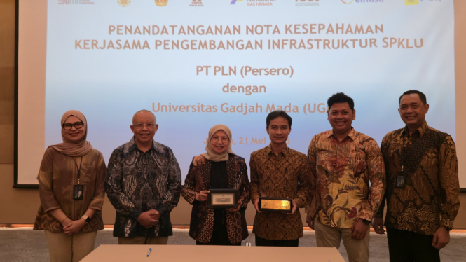 UGM-PLN hadirkan SPKLU di lingkungan kampus