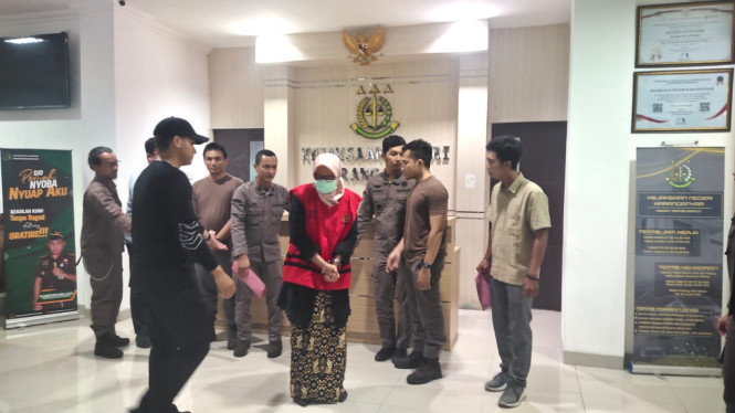 Kepala Dinas Kesehatan Karanganyar Purwanti Resmi Ditahan