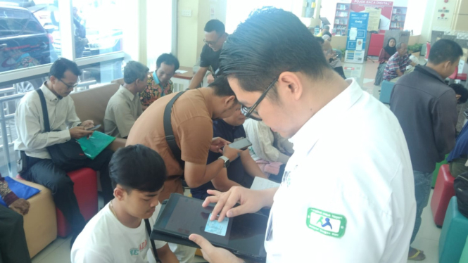 Aktivitas layanan di MPP Sukoharjo