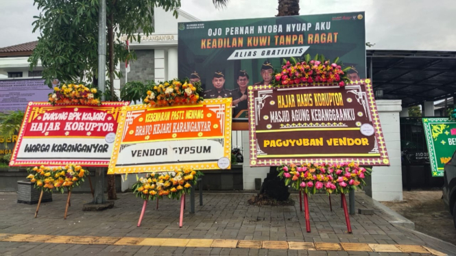 Karangan bunga di Kejaksaan