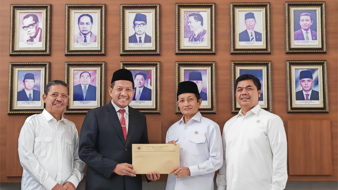 Menteri Agama serahkan Perpres perubahan IAIN ke UIN Sunan Kudus