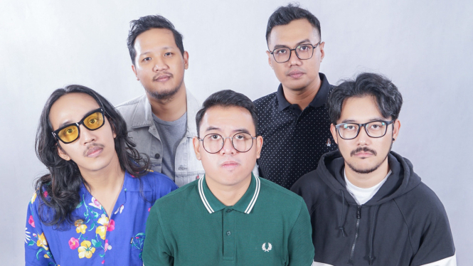 Personil sweet pop asal Yogyakarta, Batiga