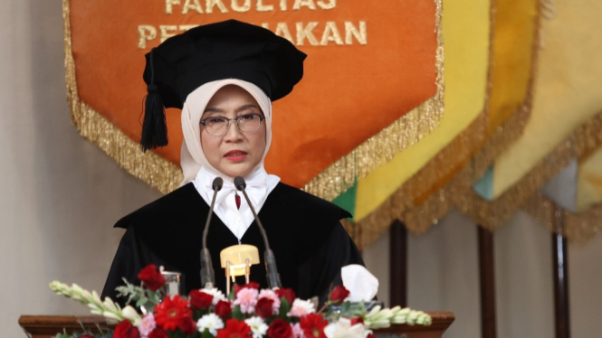 Prof Dr Ir Chusnul Hanim