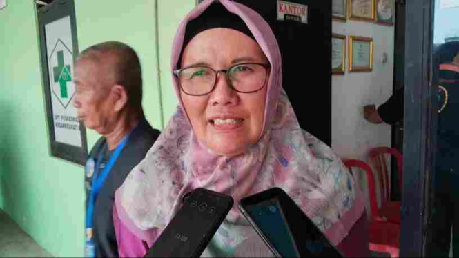 Kadinkes Karanganyar Purwati Resmi Dinonaktifkan