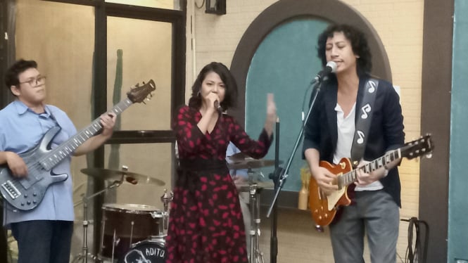 Ruzan Fikra gandeng Vita dalam Pesta Rock n Roll