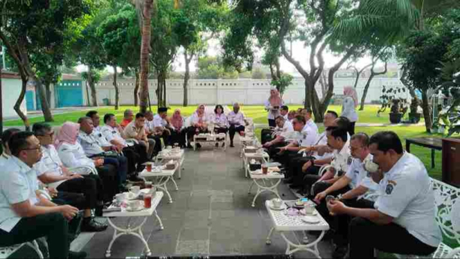 Ngopi ala Bupati bangun Team Work