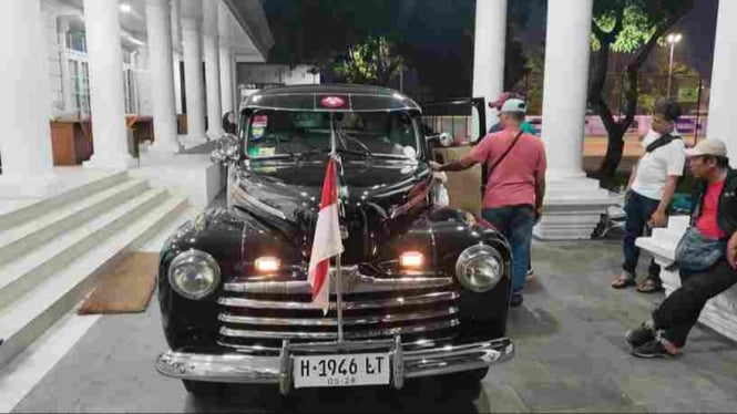 Bung Karno Pernah Naik Mobil Klasik