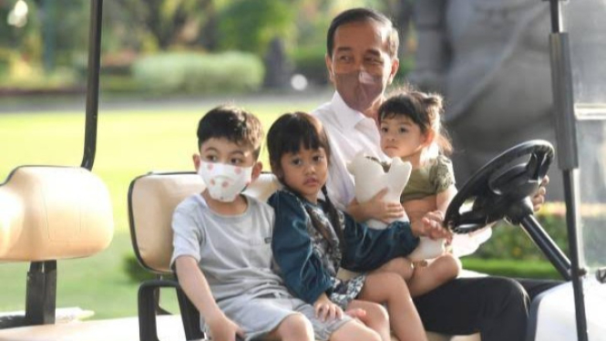 Jokowi piknik bareng cucu