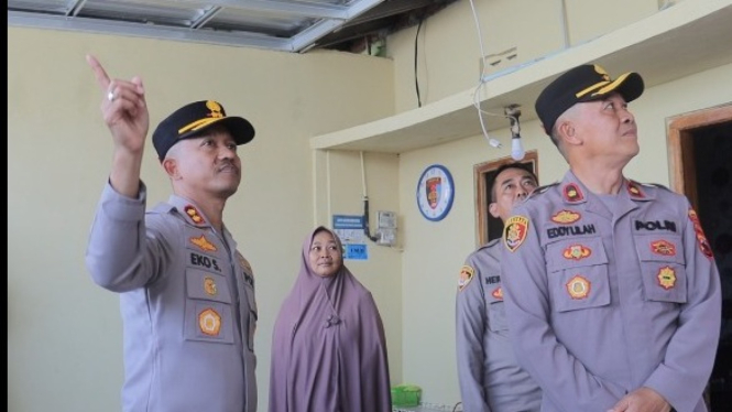 Kapolres Pemalang AKBP Eko Sunaryo tinjau program bedah rumah