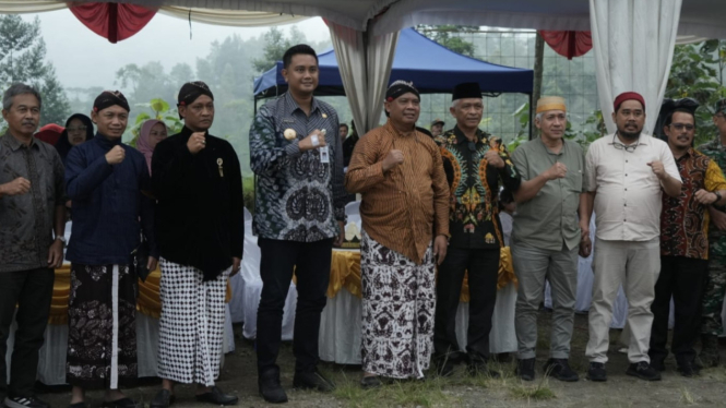 Bupati Sleman dan Klaten dalam Merti Umbul Bebeng