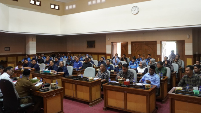 Warga Banjaroyo mengadu ke DPRD Kulonprogo