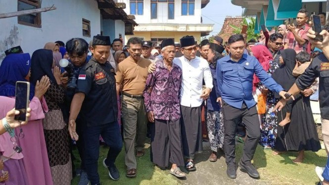 Kedatangan Gus Miftah sebagai dukungan moril kepada Ahmad Zuhdi