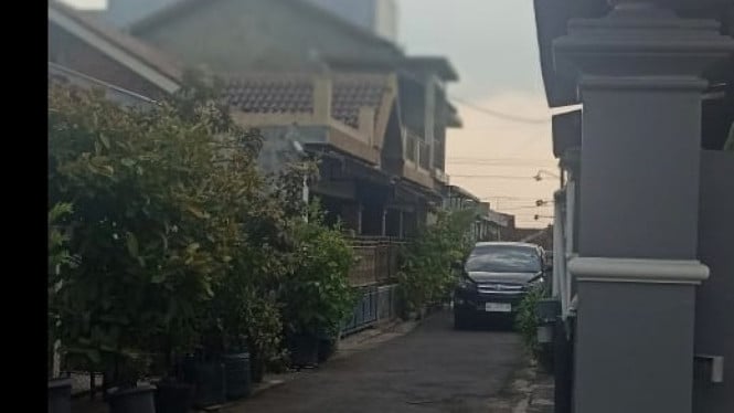 Rumah AC salah satu tersangka masjid Madaniyah digeledah