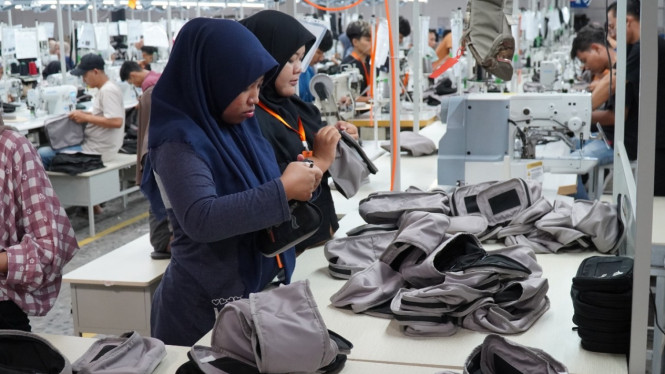 Ekspor perdana ribuan tas buatan Jepara tembus pasar Amerika Serikat.