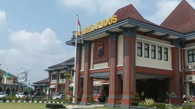 Penyidik Polres Kudus limpahkan berkas perjudian ke Kejari Kudus