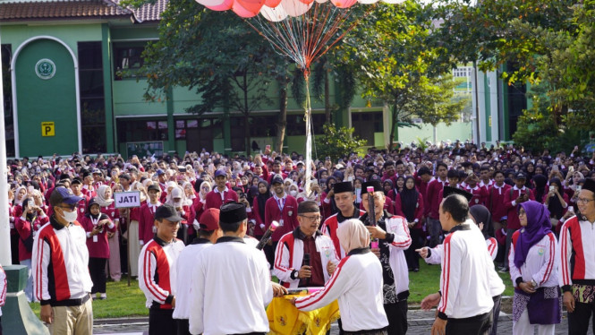 Wakil Rektor UIN Sunan Kudus berangkatkan ribuan mahasiswa KKN.