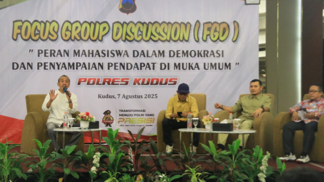 Tiga narasumber FGD yakni Kapolres Kudus dan dua mantan aktifis