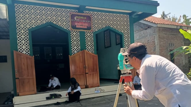 Pengukur Kiblat Masjid