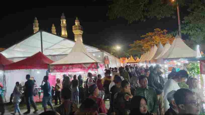 Suasana Karanganyar Expo setelah dibuka Bupati Rober