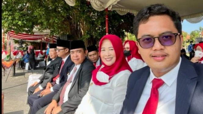 Ilyas Akbar Luncurkan Buku Membongkar Politik