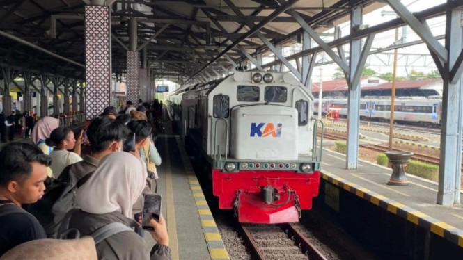 KAI Luncurkan Program 12 12