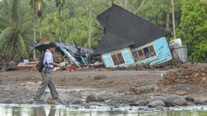 Mandesak, perbaikan fasilias pendidikan di lokasi bencana
