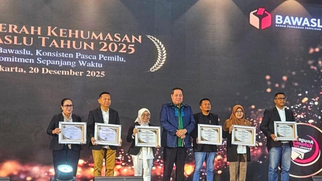 Bawaslu Kota Yogya terima Terbaik II Kehumasan Ramah Disabilitas