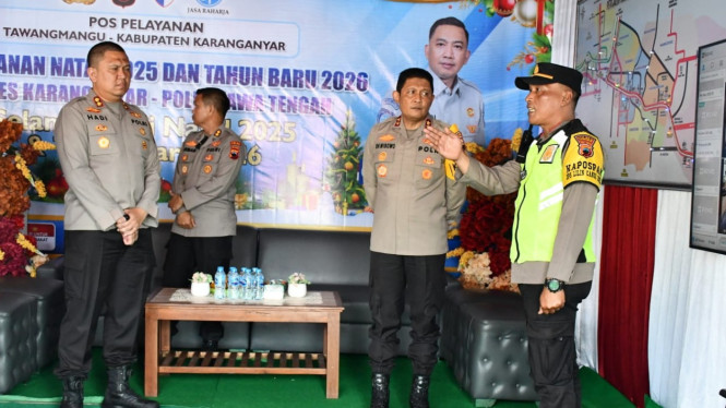 Tinjau Pos Pelayanan Tawangmangu