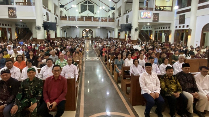 Walikota dan Wakil Walikota Yogya hadiri perayaan Natal di Yogya