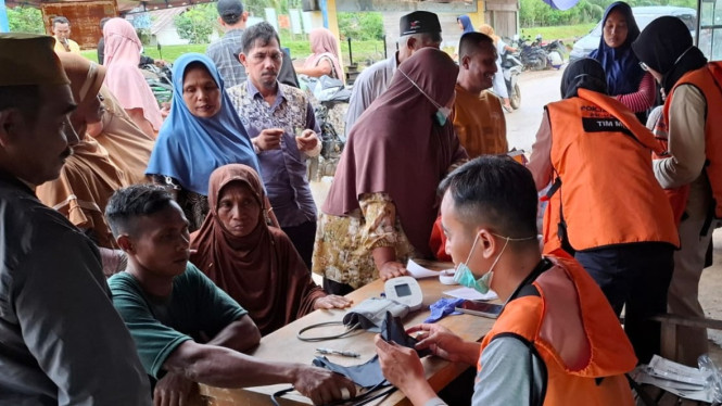 Tim  Medis UGM di Aceh