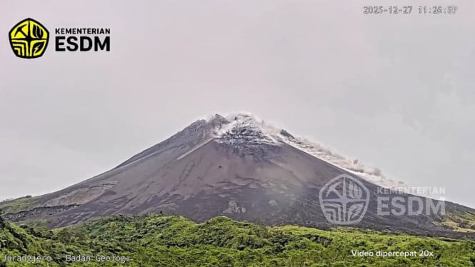 Gunung Merapi keluarkan awan panas