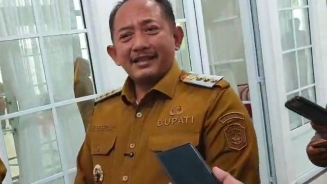 Bupati Karanganyar Rober Christanto