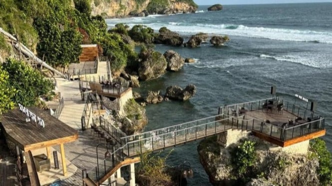 Obyek wisata pantai