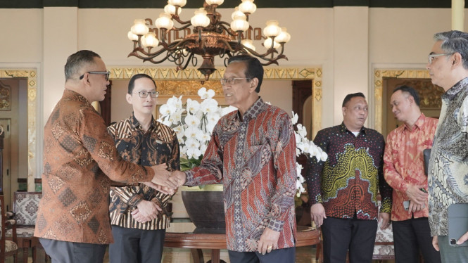 Dirut PT Angkasa Pura bertemu Sultan HB X