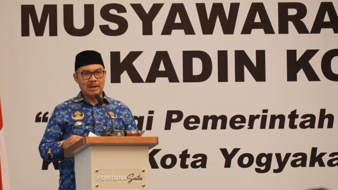 Walikota Yogya  membuka Mukota IX Kadin
