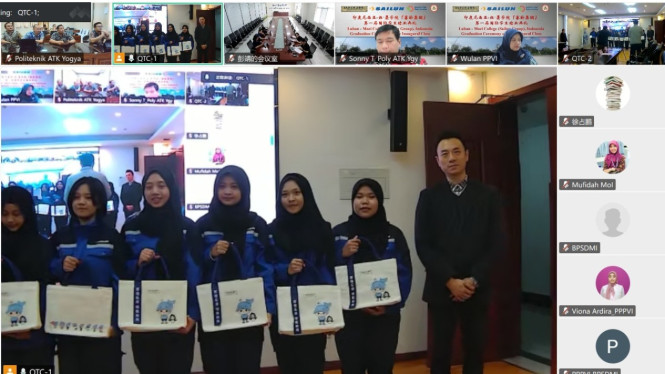 Wisuda internasional Indonesia–Luban·Mozi College