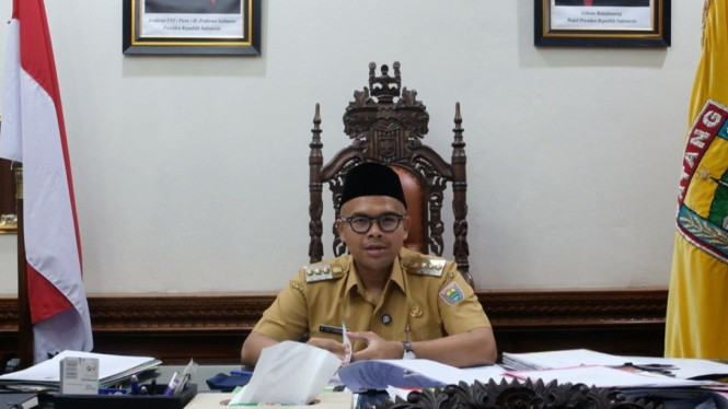 Bupati Batang M Faiz Kurniawan