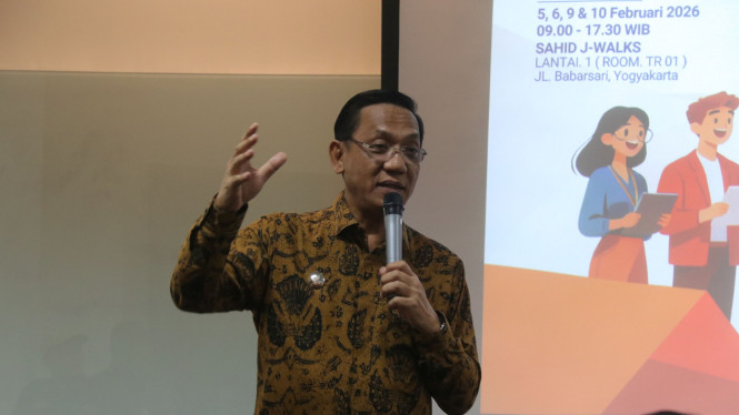Wakil Walikota Yogya saat berbicara di UPN