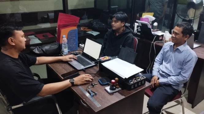 Beli ganja via onlone dua pemuda ditangkap polisi