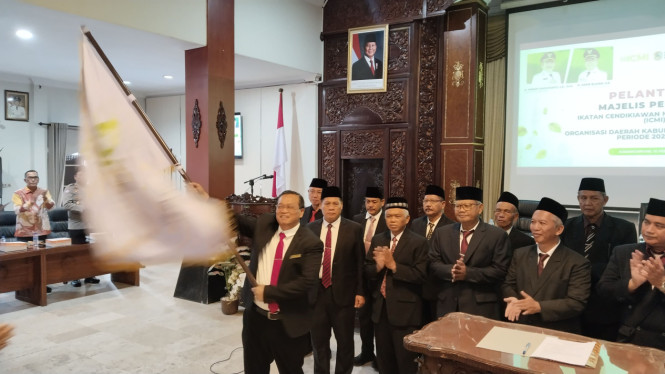 Terpilih 2 kali, Kadi Kibarkan Bendera Pataka ICMI