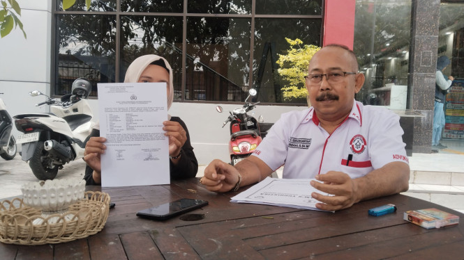 Pelapor dan Kuasa Hukumnya