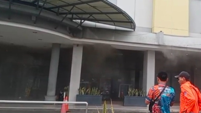 Salah satu Stand Jualan di Palur Plaza Terbakar